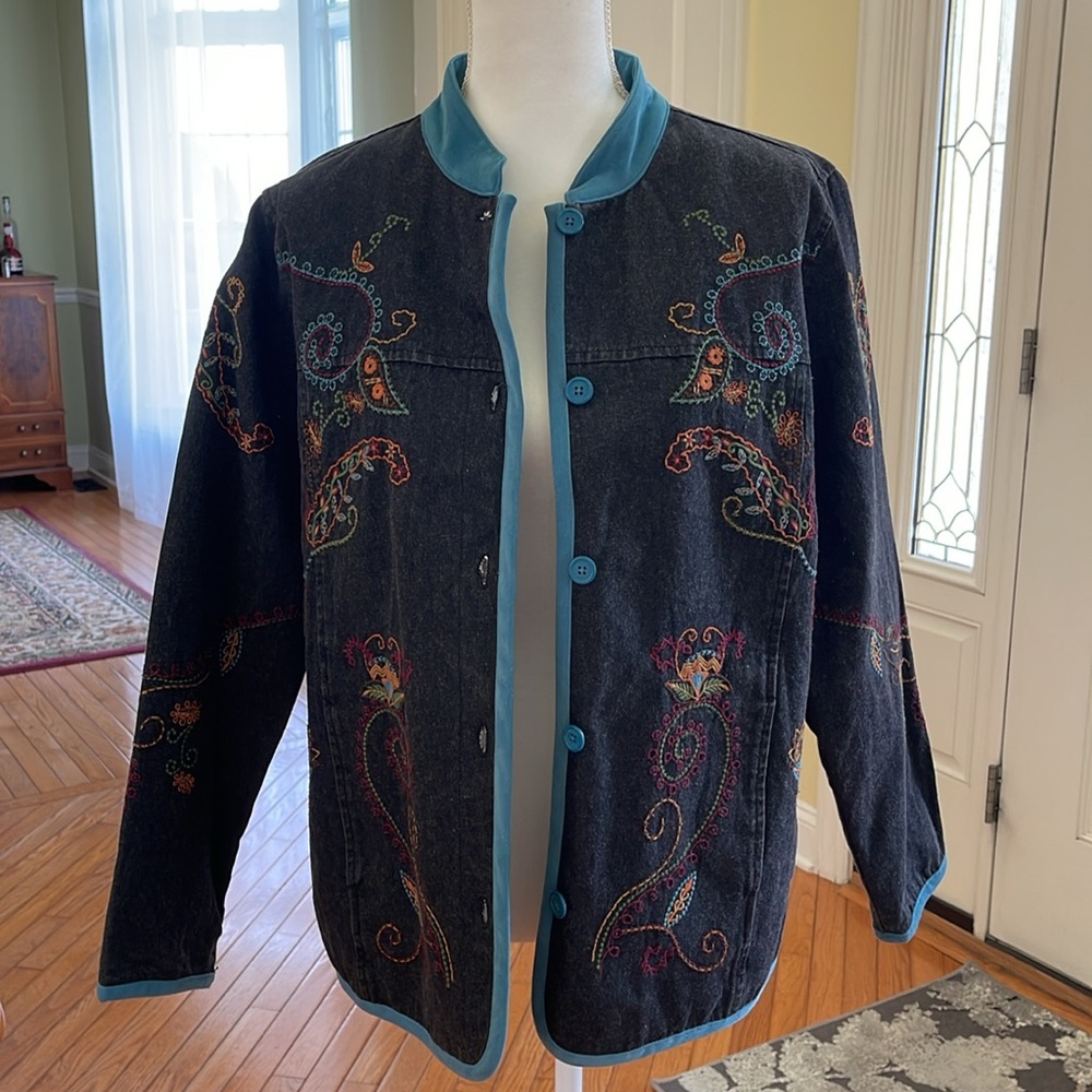 Denim&Co jacket with embroidery detail on front and back